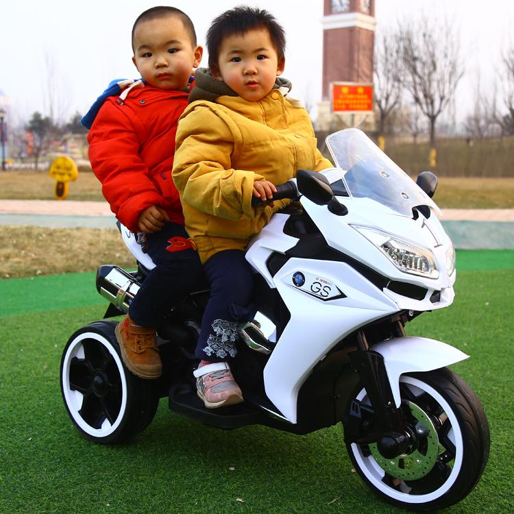 XE MÁY ĐIỆN TRẺ EM KIỂU DÁNG THỂ THAO