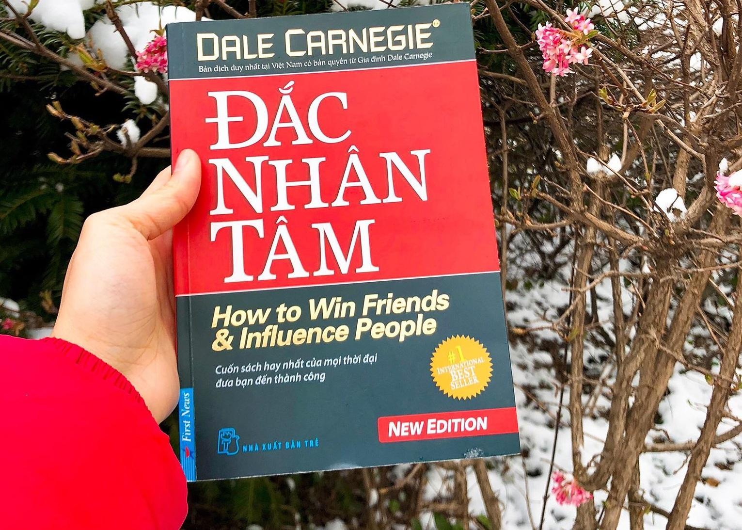 Giảm 37 %】 Đắc Nhân Tâm - Dale Carnegie, First News (Khổ Lớn)