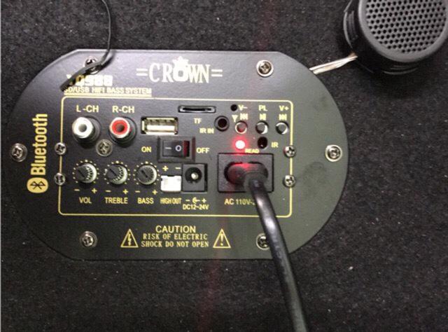 Loa crown có bluetootg 10 kèm dây av.