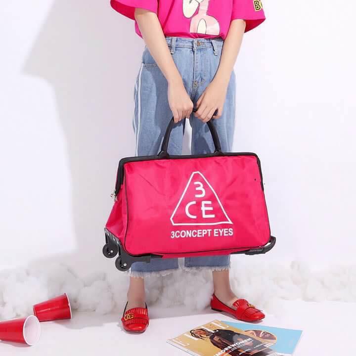 TÚI KÉO DU LỊCH CÓ BÁNH XE 3CE - HỒNG