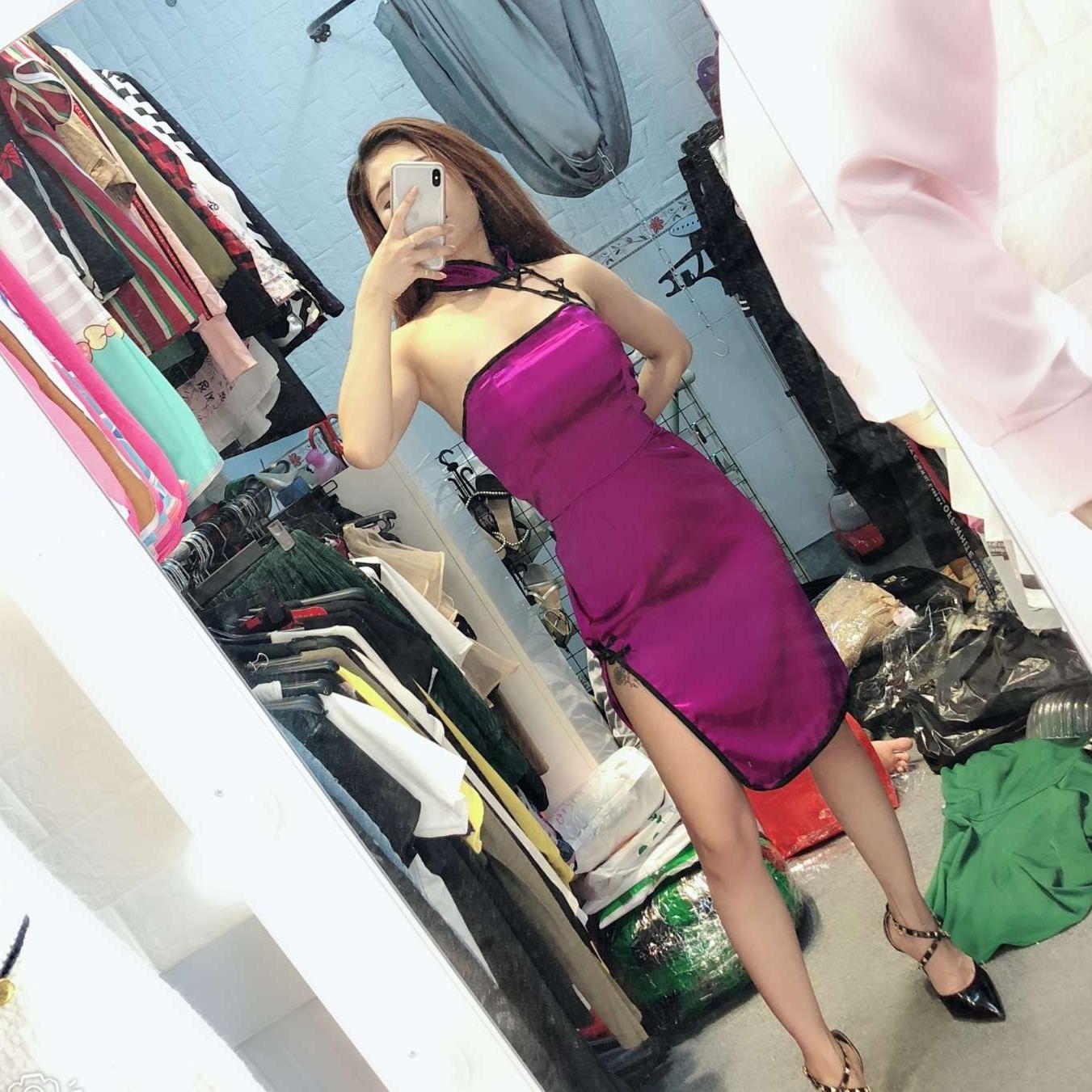 Đầm body sườn xám xẻ tà