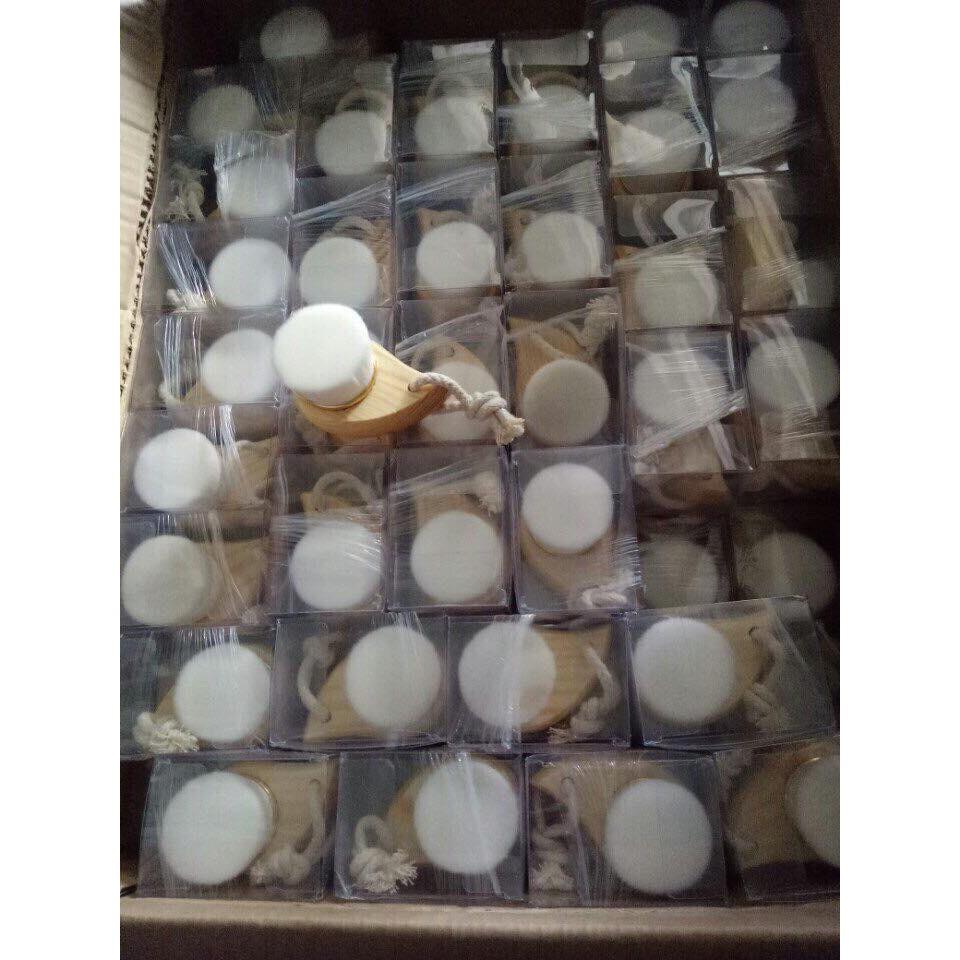 Cọ rửa mặt lông siêu mềm cán gỗ