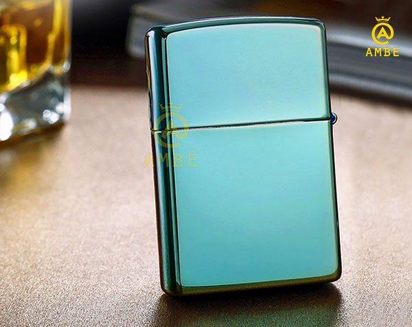 Bật lửa Zippo Chameleon xanh bóng 28129