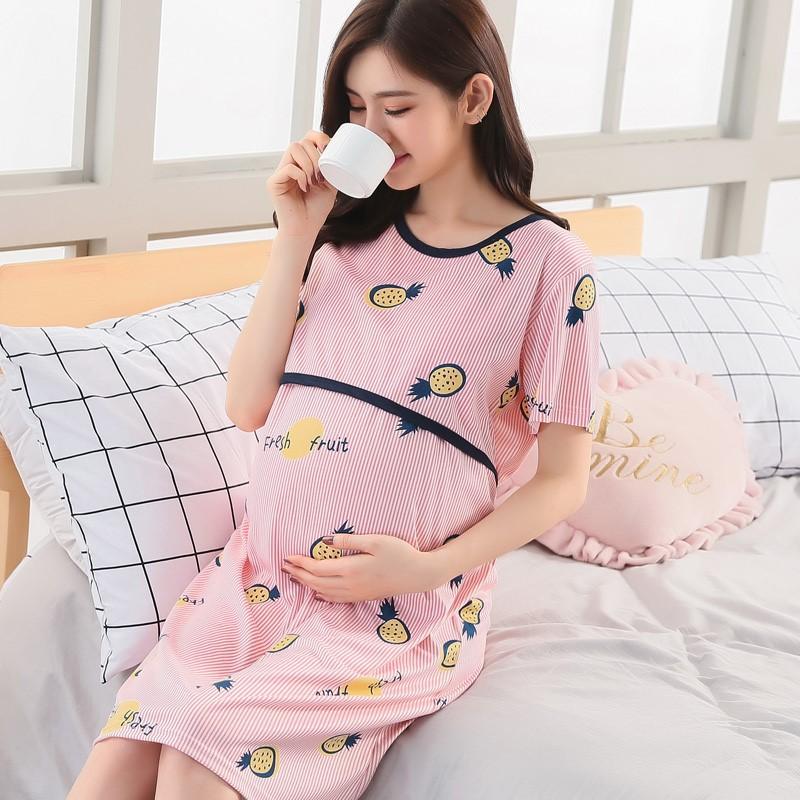 Đầm bầu sau sinh cho con bú
