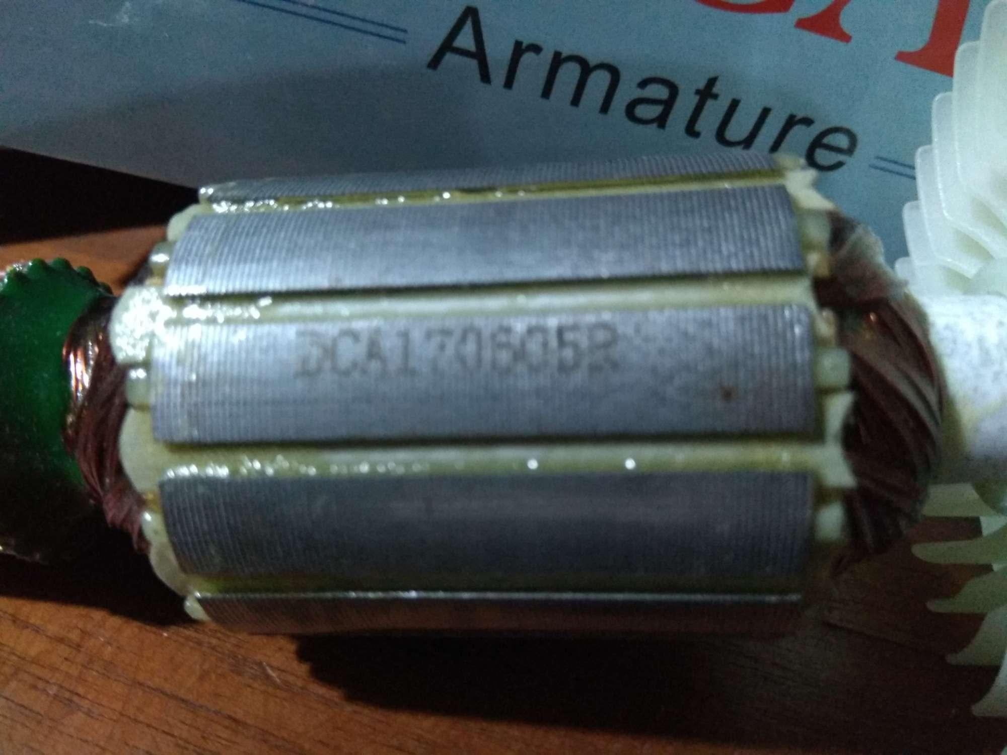 Roto máy  cưa gỗ maktec 580-583