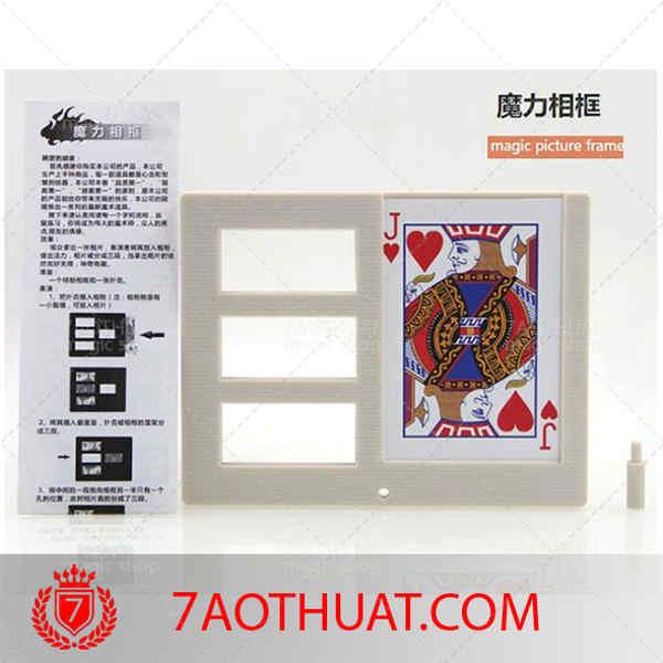 Đồ chơi ảo thuật thú vị : khung cắt lá bài