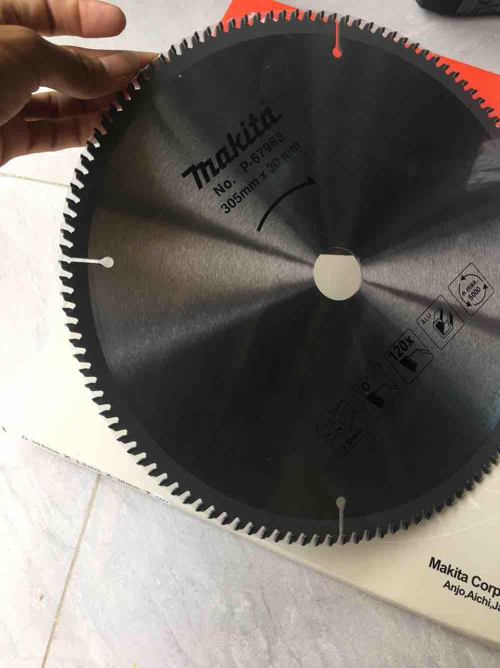 Lưỡi cắt nhôm makita 305mm