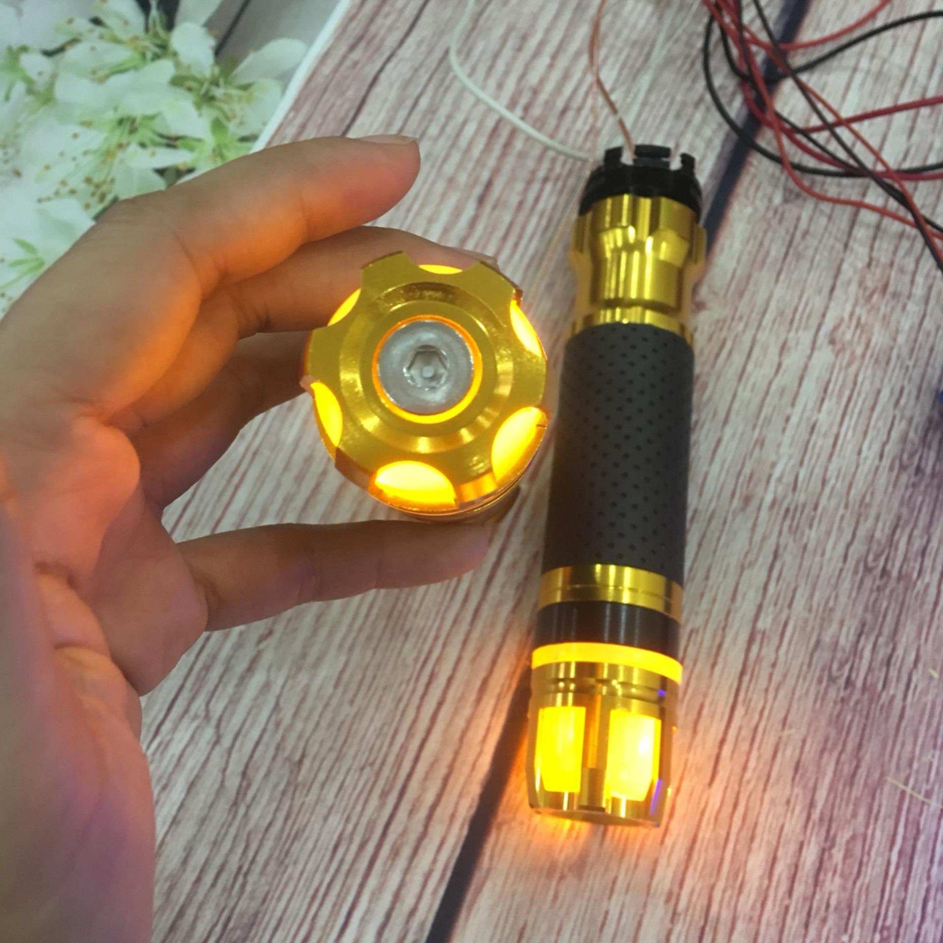 Bao tay gù LED hãng RIZOMA lắp đặt, độ cho xe máy phong cách ITALIA (2 chiếc) rất chất G71-màu vàng-16