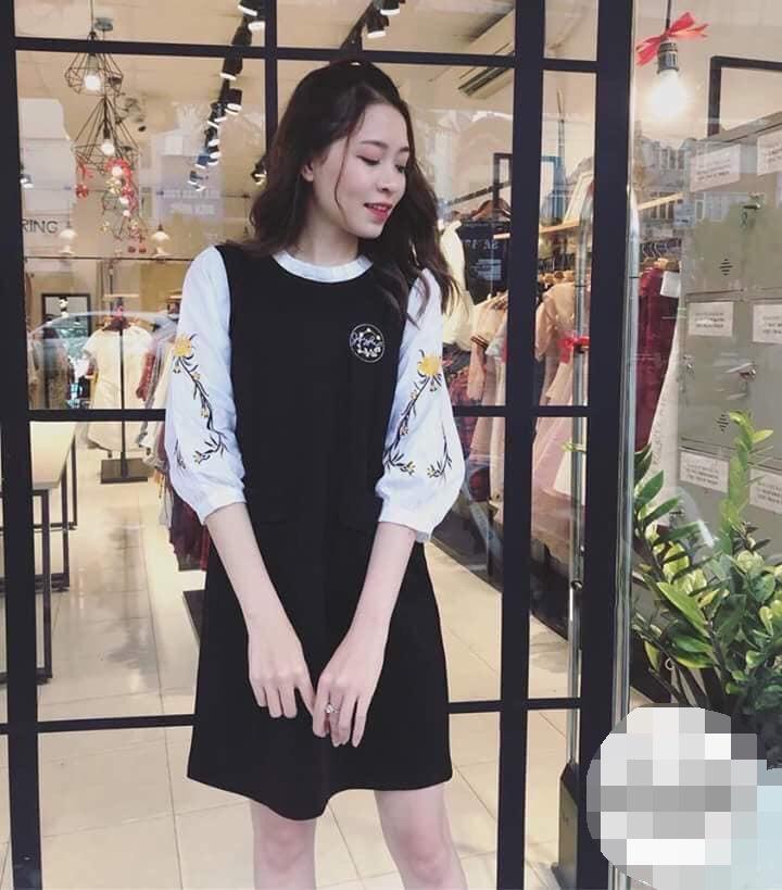 Đầm suông tay phồng thêu hoa