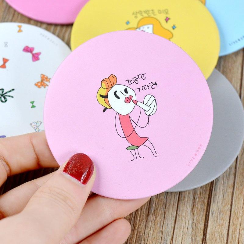 Combo 3 Gương cầm tay mini phong cách Hàn Quốc (Hình ngẫu nhiên)