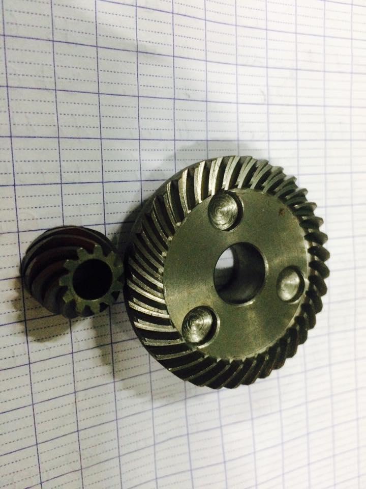 Nhông (bánh răng) máy mài góc Maktec MT961  / MT953