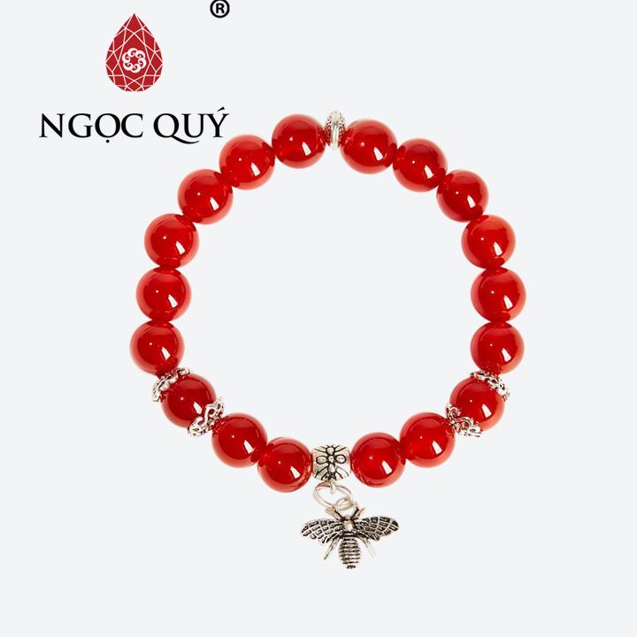 [HCM]Vòng tay đá mã não đỏ charm ong mệnh hỏathổ (màu đỏ) - Ngọc Quý Gemstones