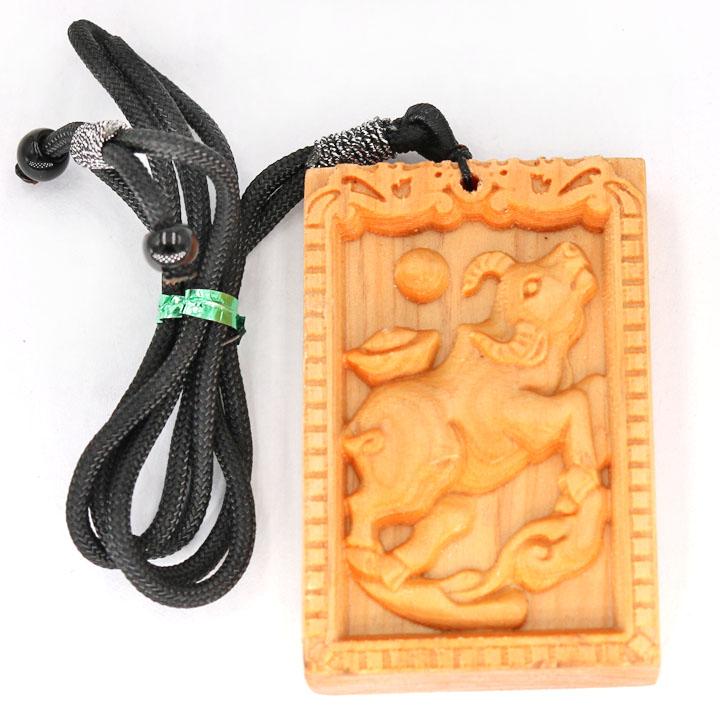 Vòng cổ 12 con giáp tuổi sửu gỗ hoàng đàn