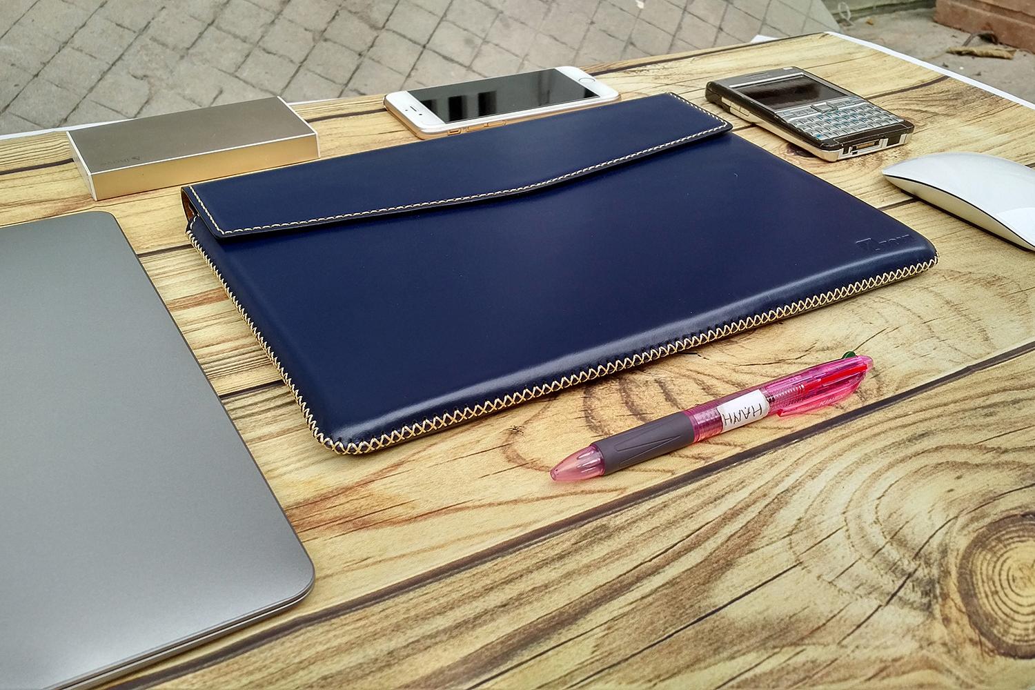 Bao da thật handmade TONI cho Macbook 13air