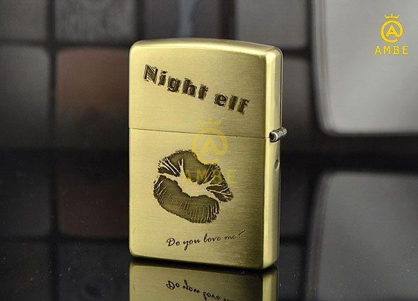 Bật lửa Zippo hình cô gái Sexy-back Z08