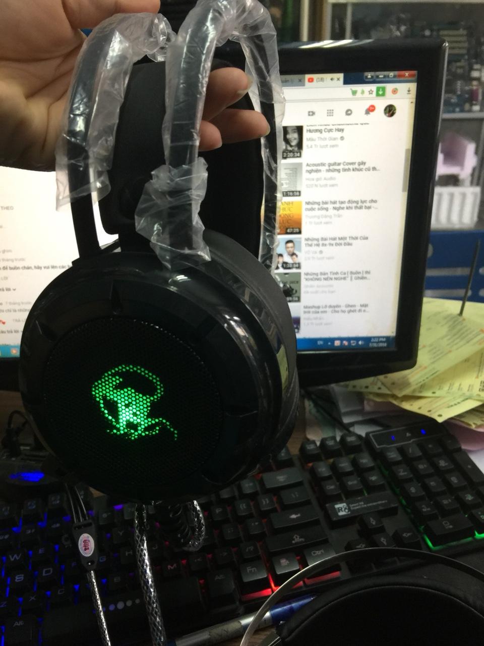 [HCM]Tai Nghe Led Rung