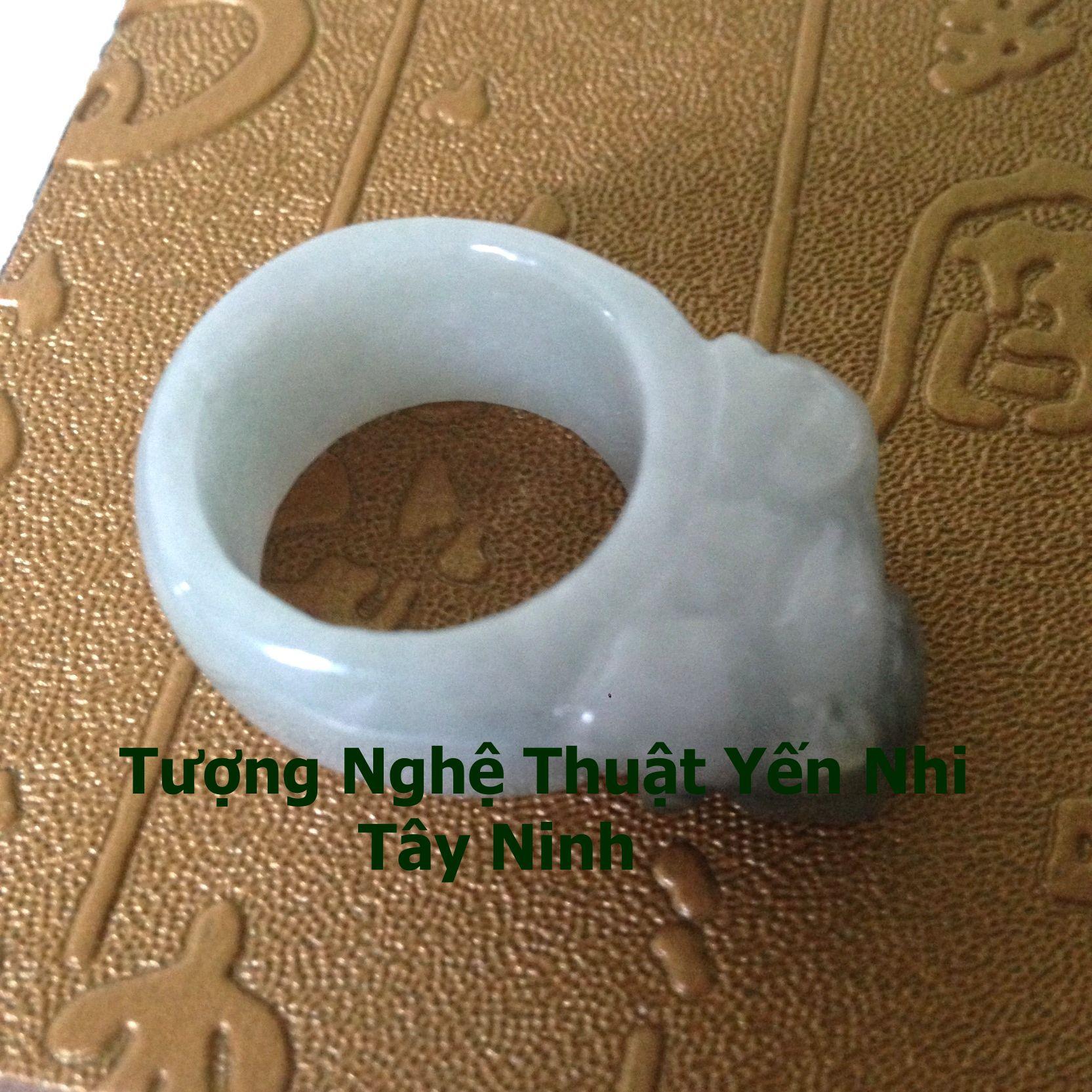 Nhẫn Tỳ Hưu Cẩm Thạch