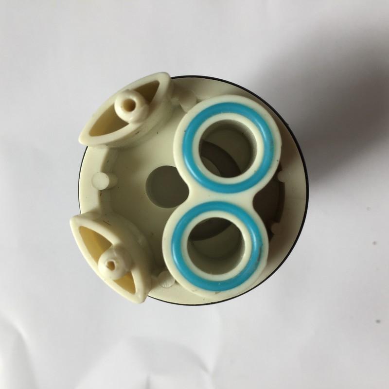 Lõi, óc sen nóng lạnh phi 40mm chân lồi