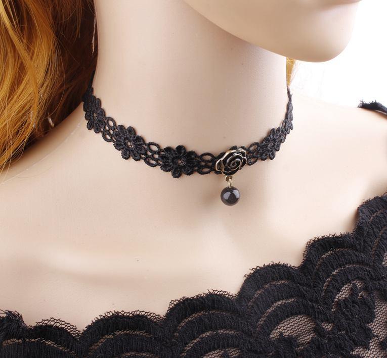 Vòng cổ choker ren vintage daisy choker hoa hồng đen cho bạn nữ