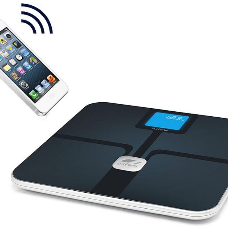 Cân theo dõi sức khỏe Runtastic RUNSCA1W/B