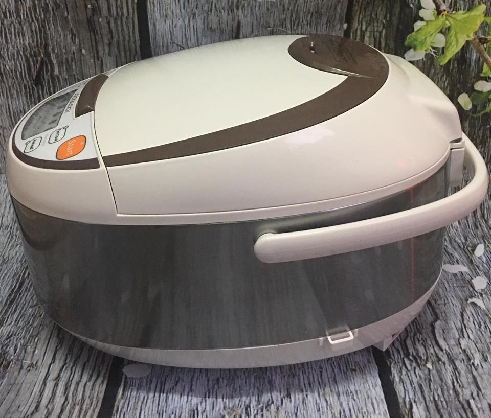 NỒI CƠM ĐIỆN LOCK&LOCK EJR351BRW 1,8L