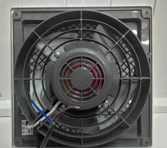Quạt hút âm trần SENKO HT150