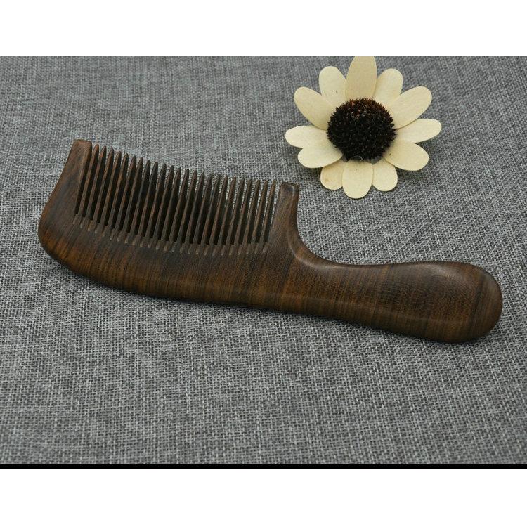 Lược gỗ đàn hương đen Mã 1902