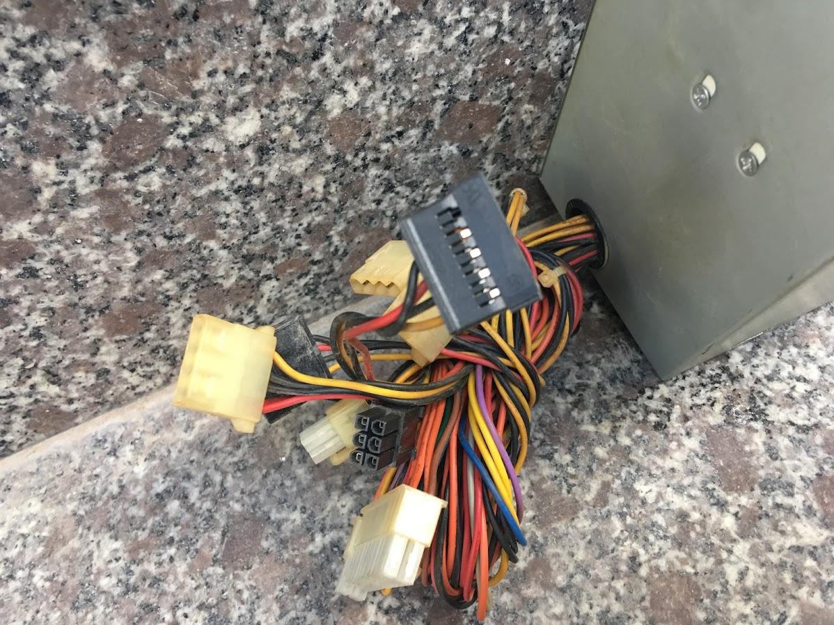 Nguồn Huntkey 400w Có Nguồn Phụ 6Pin