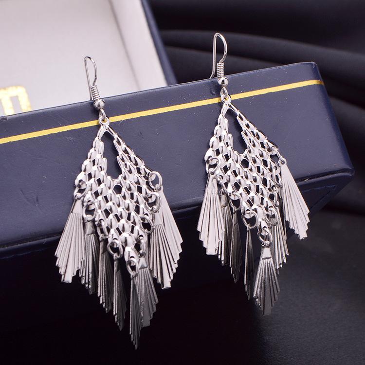 [HCM]BÔNG TAI DẠ HỘI THỜI TRANG (TUA LÁ) - B1102