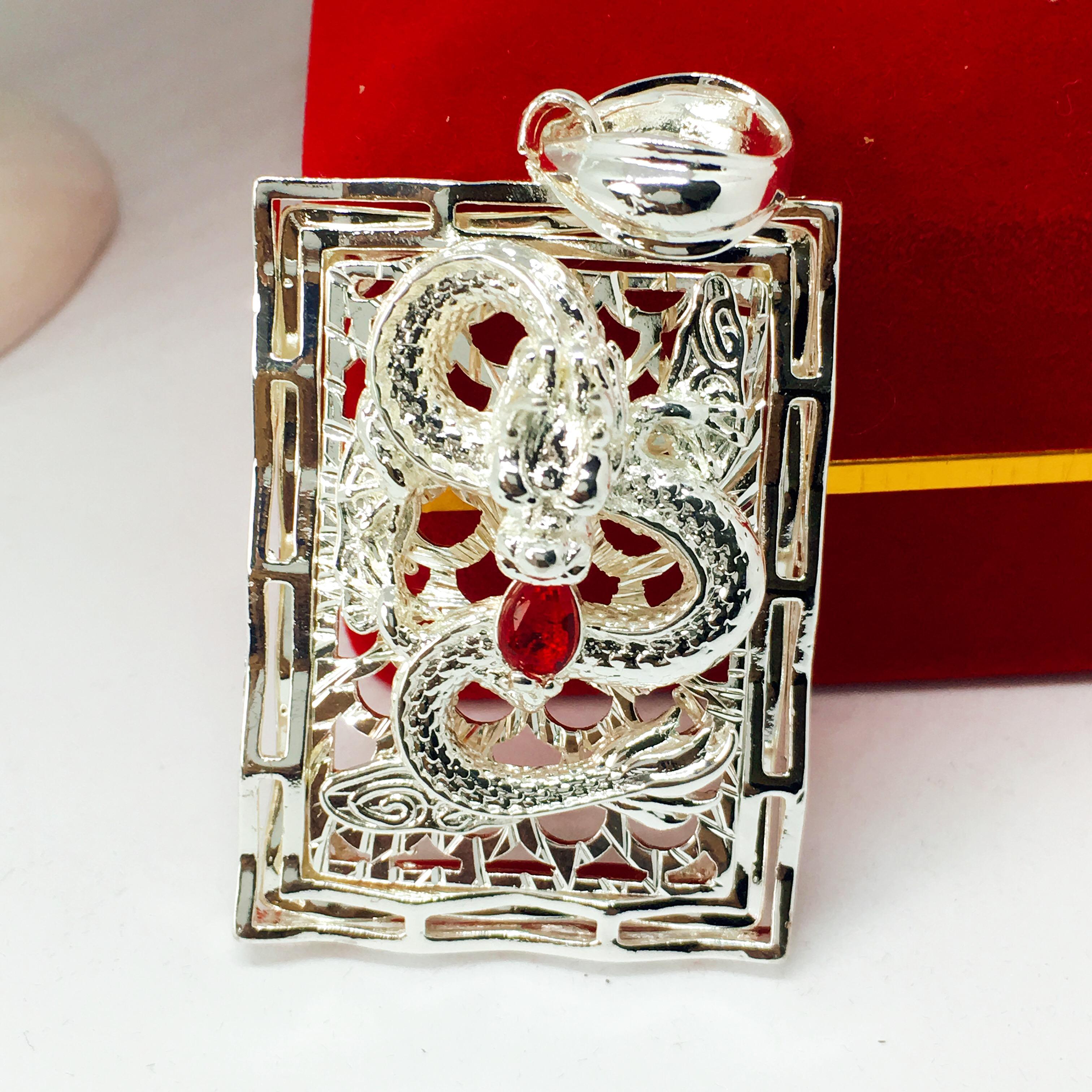 Mặt dây chuyền Thiên Long vuông bạc đá thạch anh đỏ trang sức phong thủy, may mắn, tài lộc