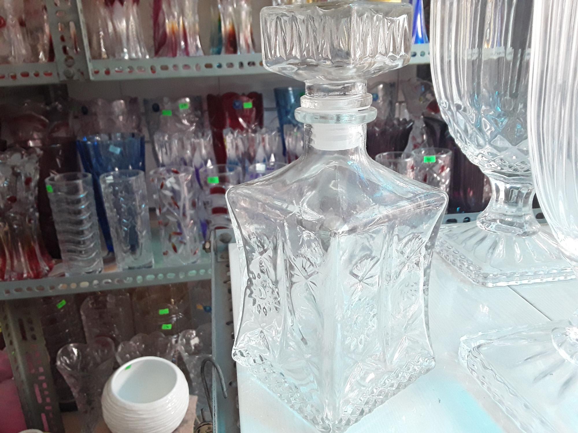 [HCM]Chai thủy tinh đựng ruou vuông eo 850ml