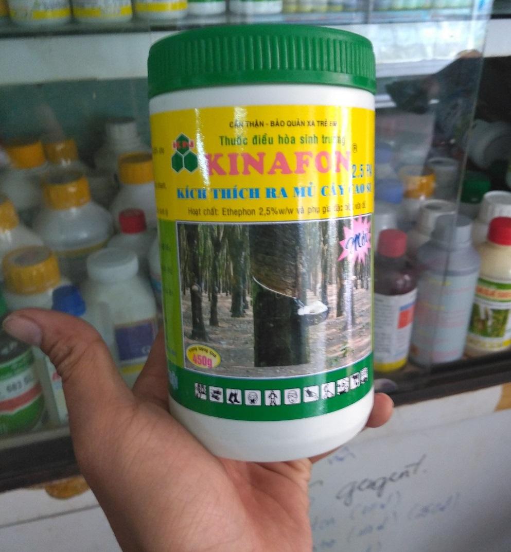KINAFON 2.5PA Kích thích mủ cao su, dùng cho cao su mới mở miệng cạo hoặc cao su mới khai thác từ 7 năm tuổi trở lên (hủ 450g)