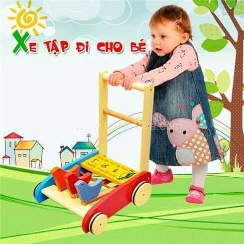 xe gỗ tập đi cho bé