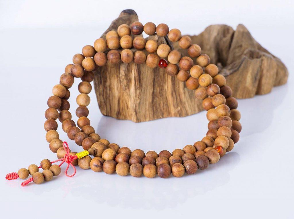Vòng gỗ phong thuỷ gỗ Hoàng đàn 14mm