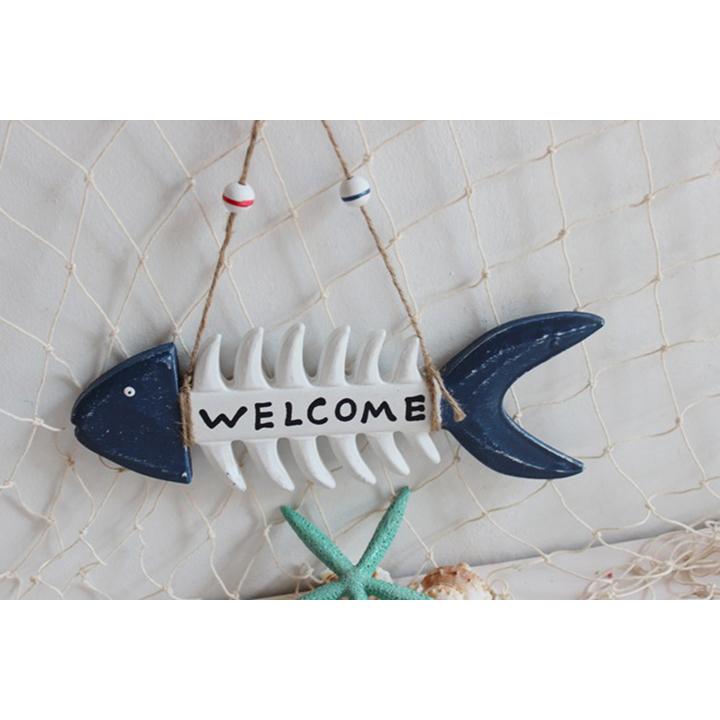 Bảng gỗ treo cửa Welcome xương cá