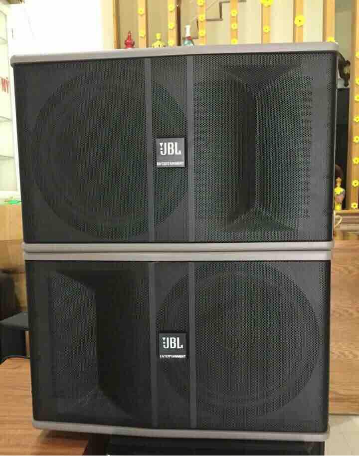 JBL Ki82