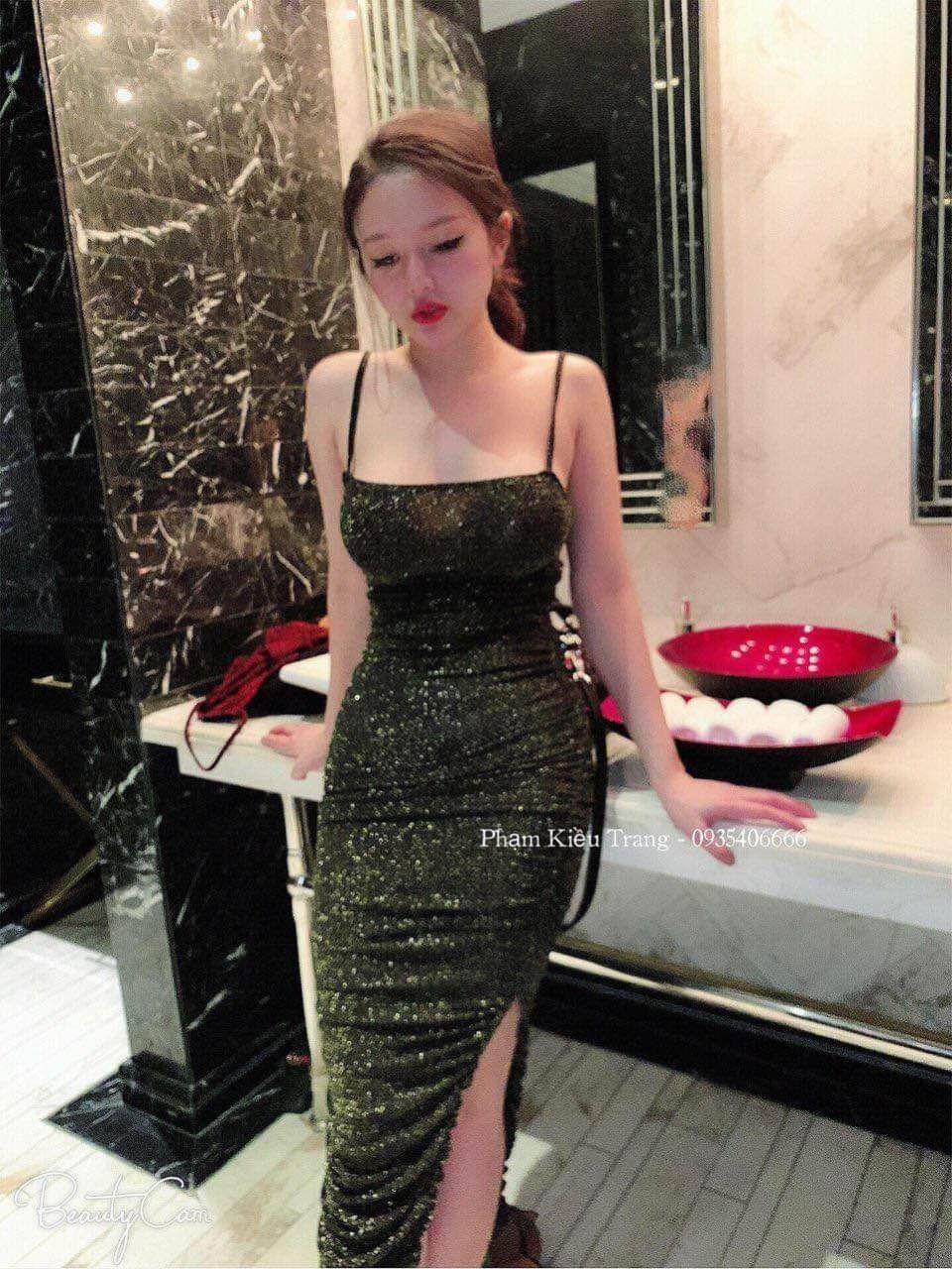 Đầm body 2 dây xéo tà sexy