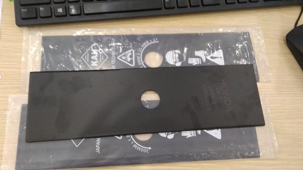 Lưỡi cắt cỏ hình chữ nhật made in Japan