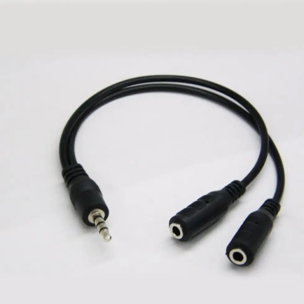 Cáp Jack loa  , chia âm thanh 1 ra 2 cổng audio 3.5 mm