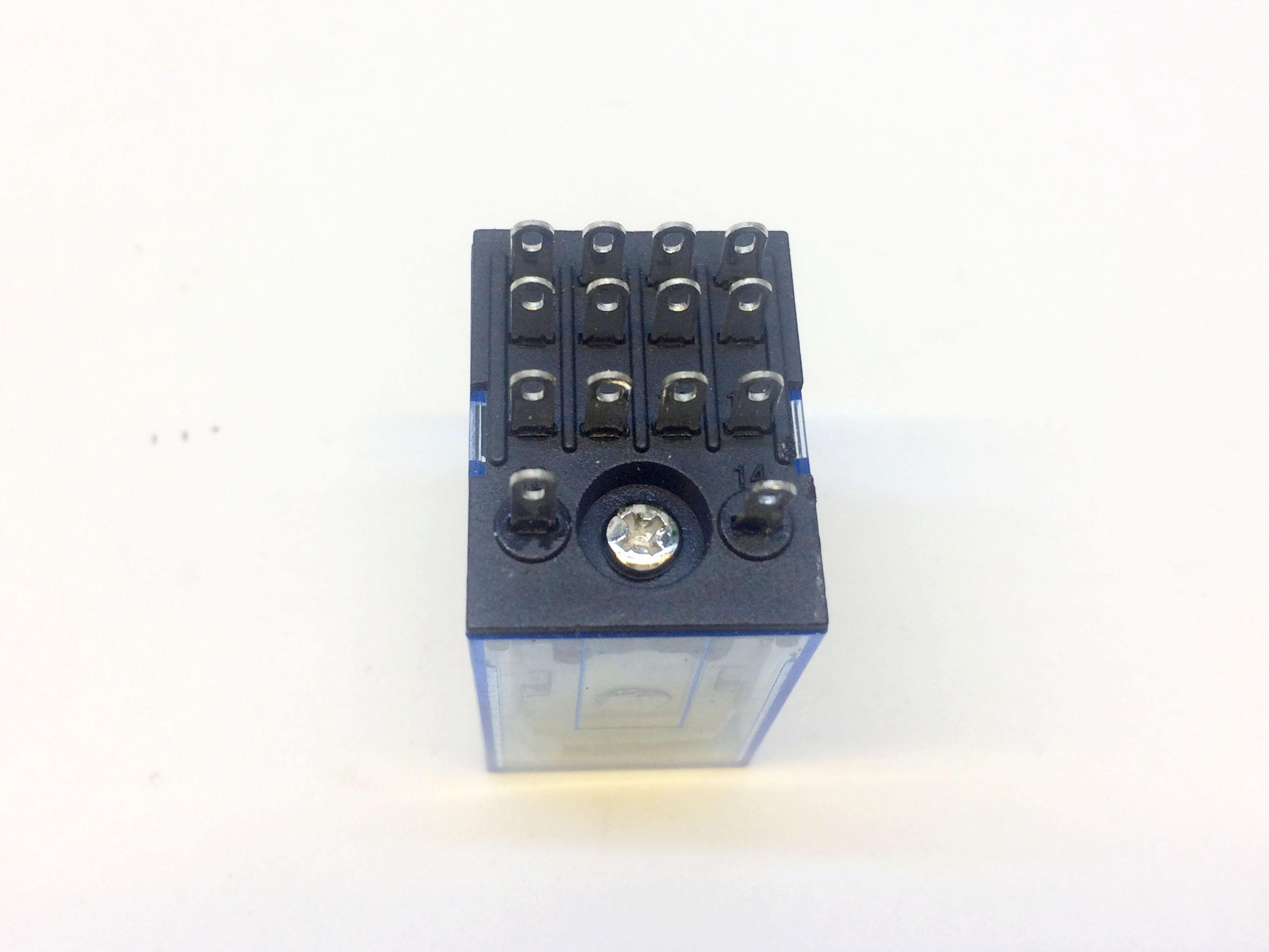 Relay 14 chân 220V 5A