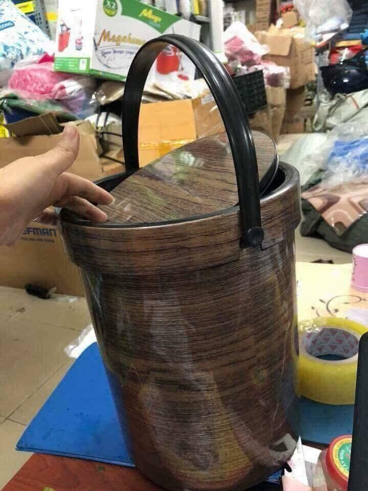THÙNG ĐỰNG RÁC NHỰA GIẢ VÂN GỖ