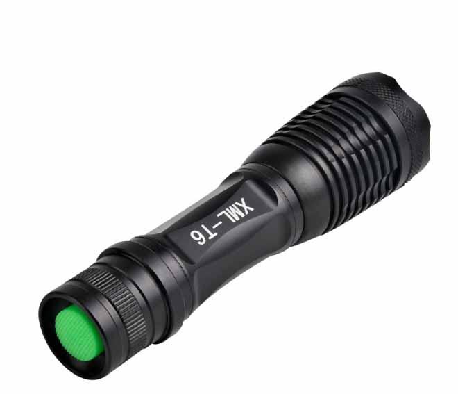 Đèn pin siêu sáng cầm tay tiện dụng XML-T6 (Màu ngẫu nhiên)