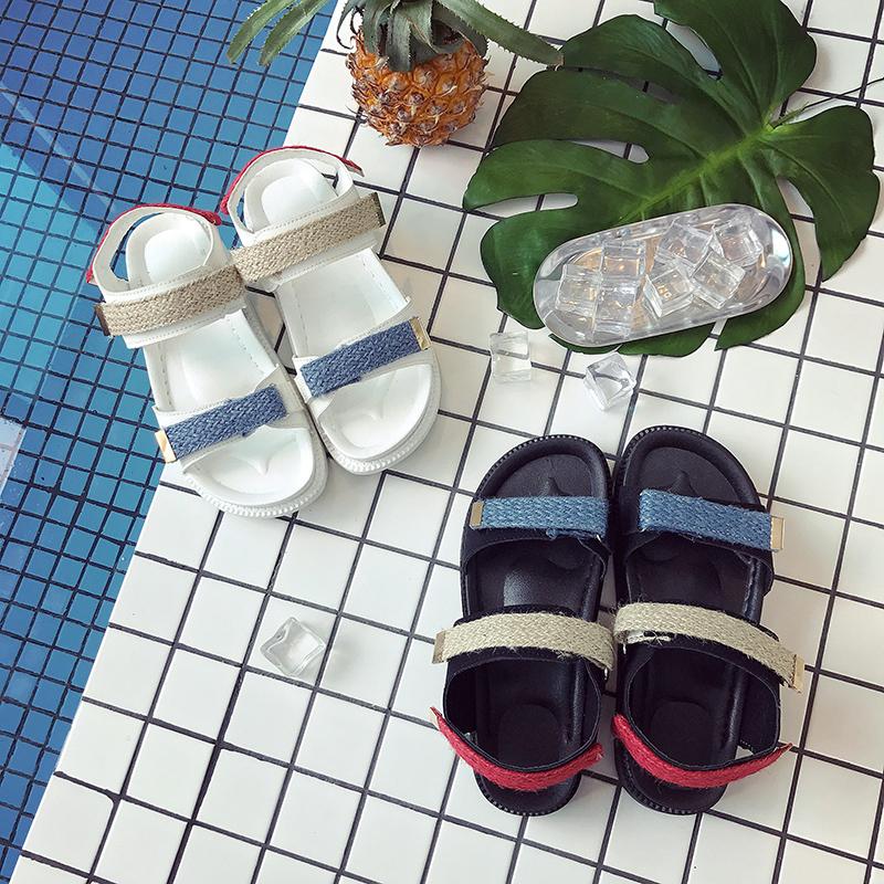 Sandal quai ngang