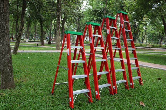 Thang cách điện chữ A Nikawa NKJ-6C (Đỏ)