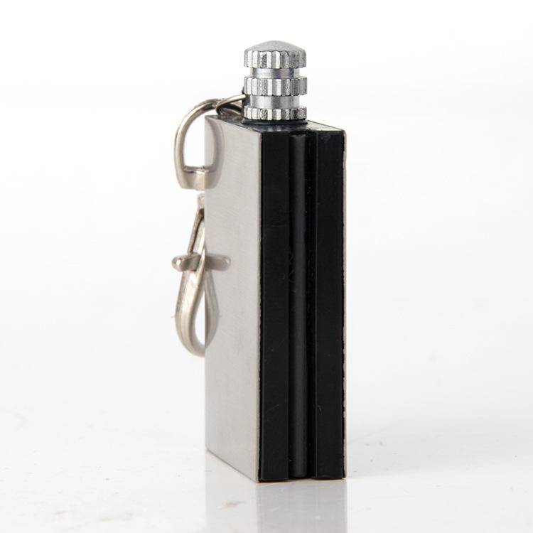 Zippo - Bật lửa,Hột quẹt bằng diêm xăng, có móc khóa thiện lợi