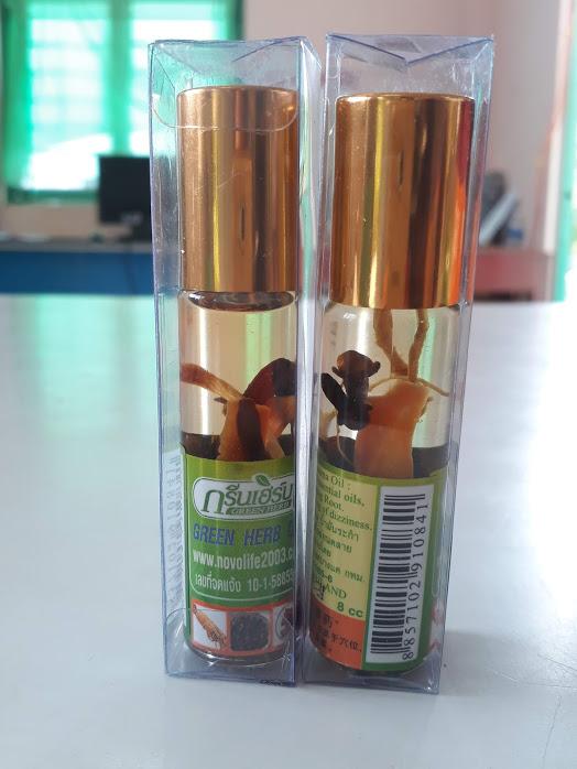 Combo 12 chai dầu gió  nhân sâm Thái Lan