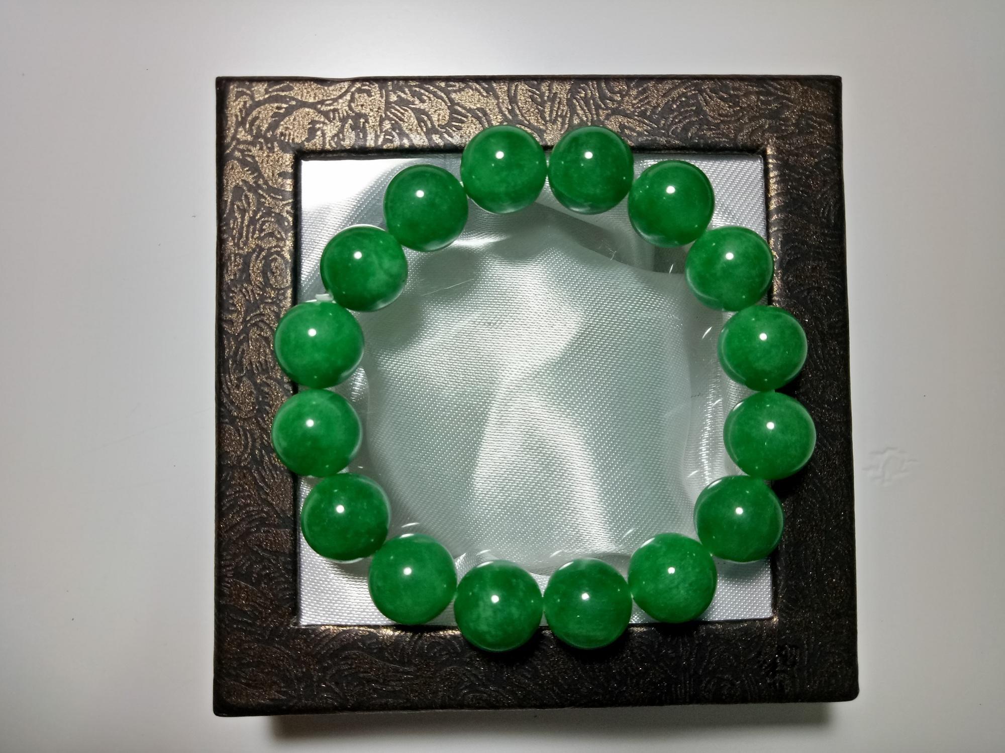 VÒNG TAY CẨM THẠCH (8 LI)
