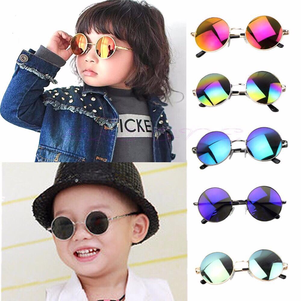 KÍNH MÁT CHÚ THOONG CHO TRẺ