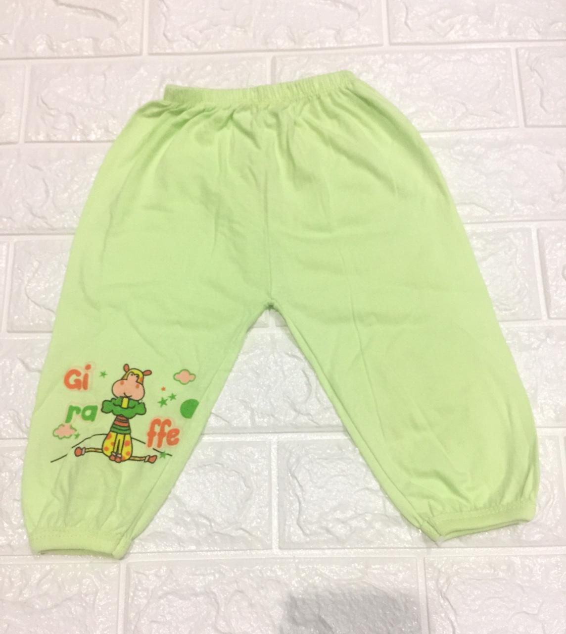 Quần chục trẻ sơ sinh Carter