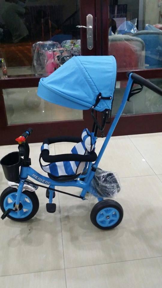 XE ĐẨY 3 BÁNH MÁI CHE CHO BÉ CÓ TAY ĐẨY VÀ ĐAI BẢO VỆ